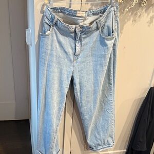 Pilcro by Anthropologie  Light Blue Ankle Jeans. Roll ankle. Relaxed fit